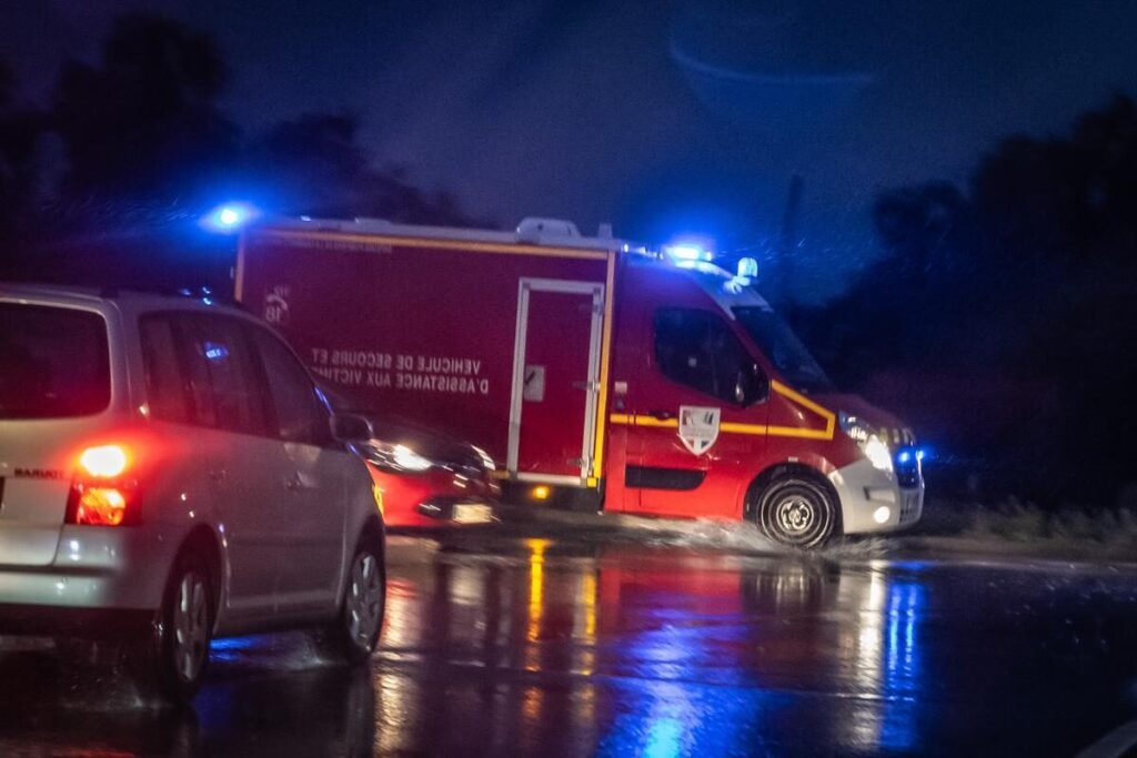 Pourquoi choisir une ambulance nuit et jour à Saintes pour vos transports