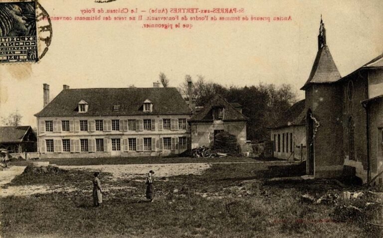 ancien batiment historique a saint parres