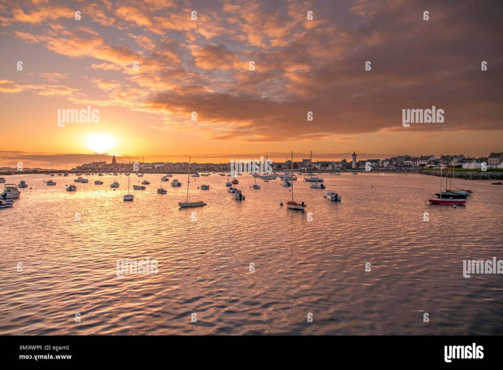 bord de mer a roscoff au coucher du soleil