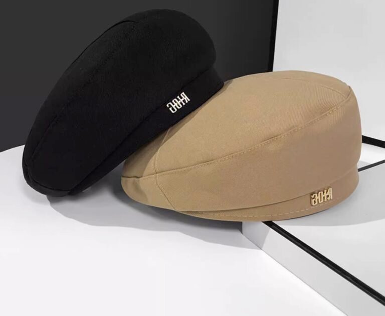 Pourquoi le bouchon et l'assiette sont-ils des symboles de gastronomie 30 bouchon et assiette elegamment disposes