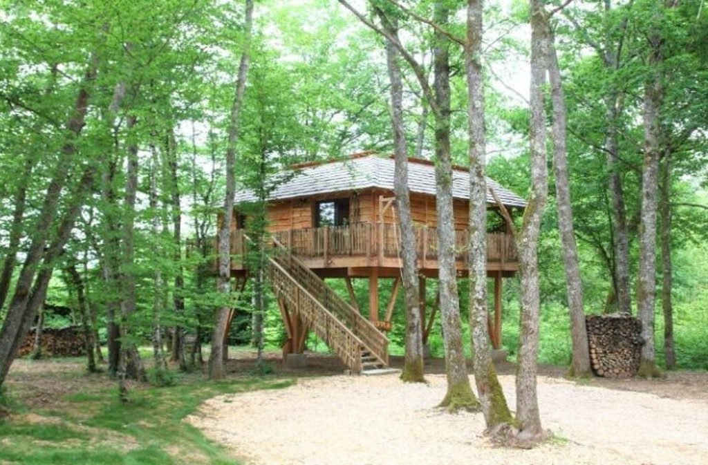 cabane dans les arbres a monpazier