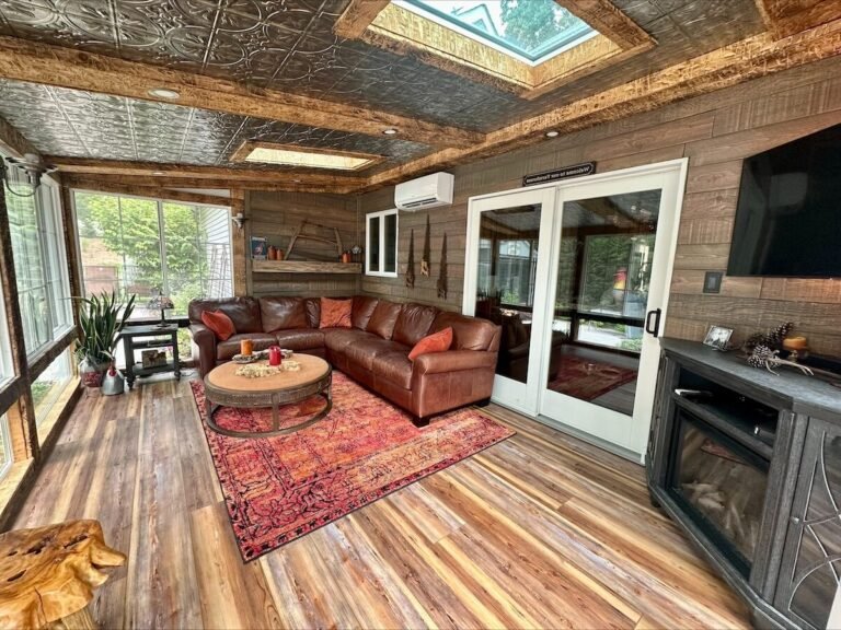 Quels services propose le Centre Médical et Esthétique des Canuts 4 cabine de soins esthetiques elegante