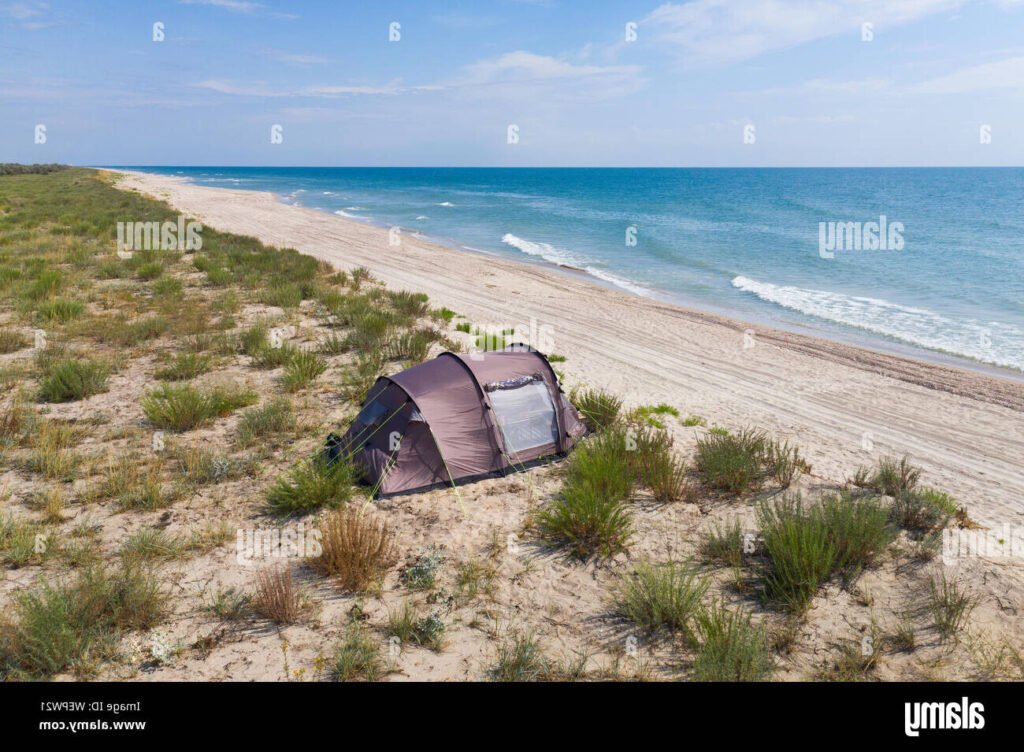 camping au bord de la mer ensoleille 1