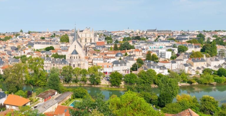 Où trouver un Domino's à Poitiers sur l'avenue de Nantes 38 carte de poitiers avec lavenue de nantes