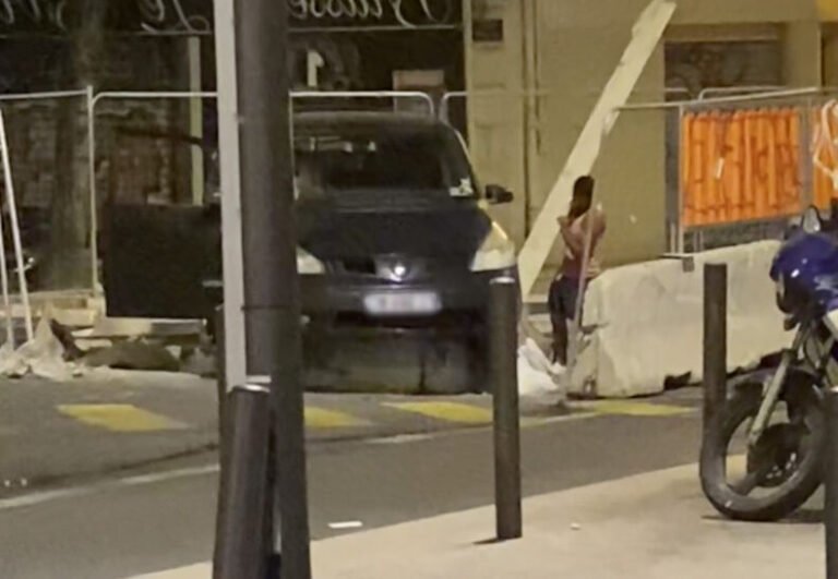 Où trouver une casse auto à Marseille rue de Lyon 44 casse auto animee dans une rue marseillaise