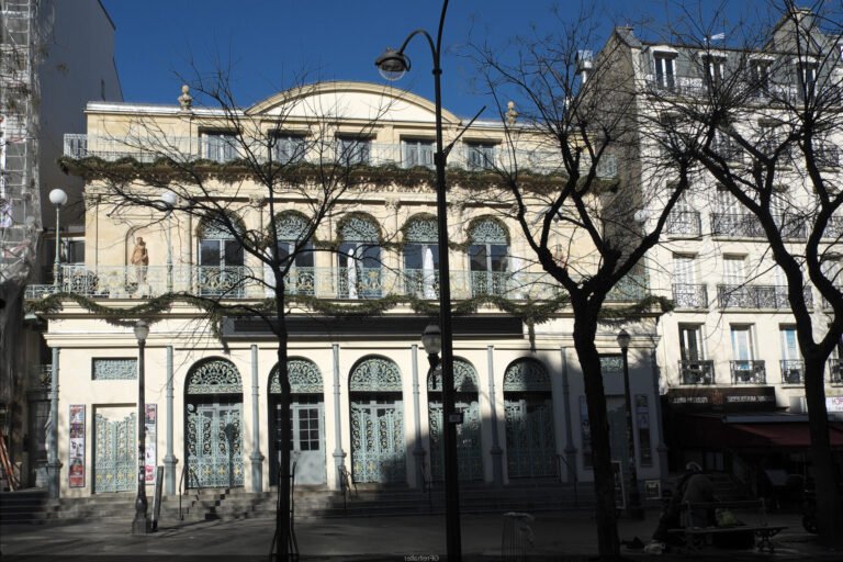 facade du theatre du gymnase a paris