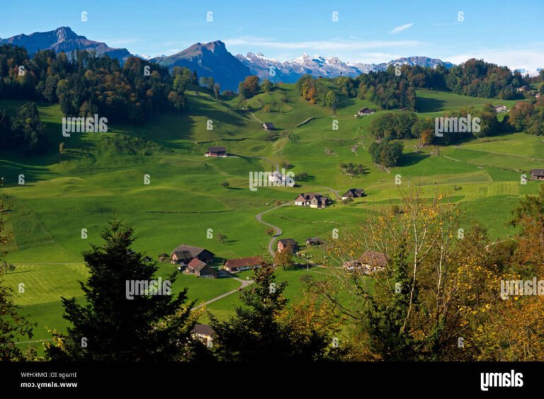 hameaux pittoresques entoures de nature verdoyante
