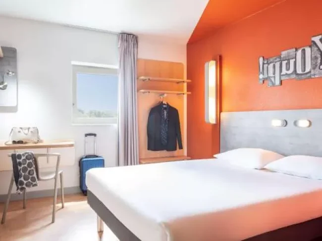 Où trouver un hôtel pas cher à Ris-Orangis