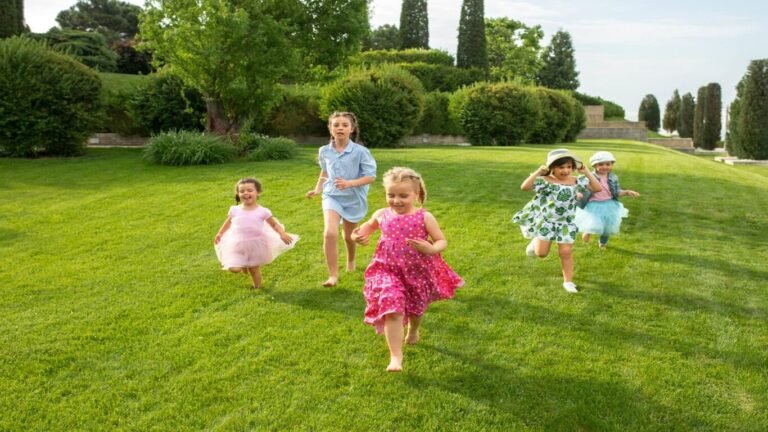 Quelles activités propose l'Au Jardin des Deux Ponts 42 jardin avec activites de plein air