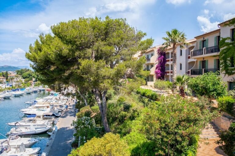 Quel est le meilleur jardin à visiter à Six Fours les Plages 33 jardin luxuriant a six fours les plages