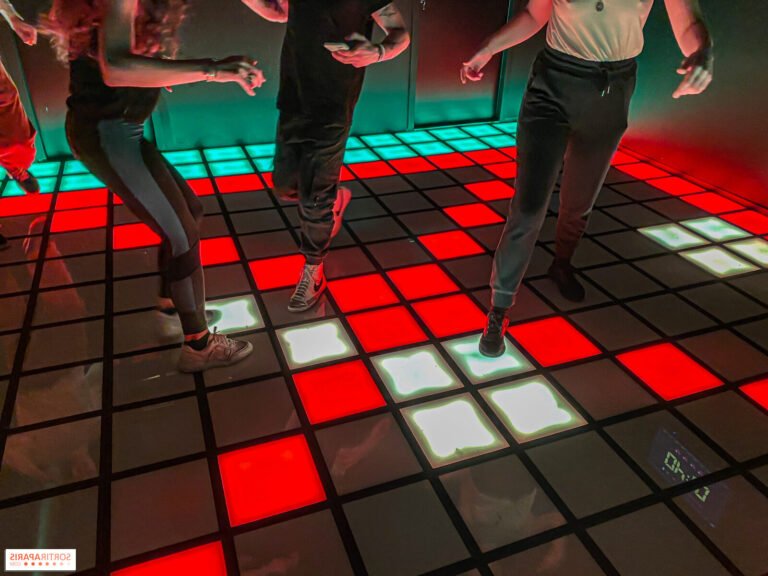 Où trouver un laser game dans la rue Saint-Maur à Paris 32 laser game anime dans une rue parisienne