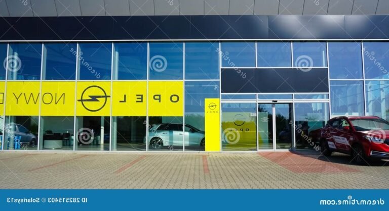 Où trouver Ouest Automobile Distribution à Chambourcy pour Citroën 12 logo ou facade de ouest automobile distribution