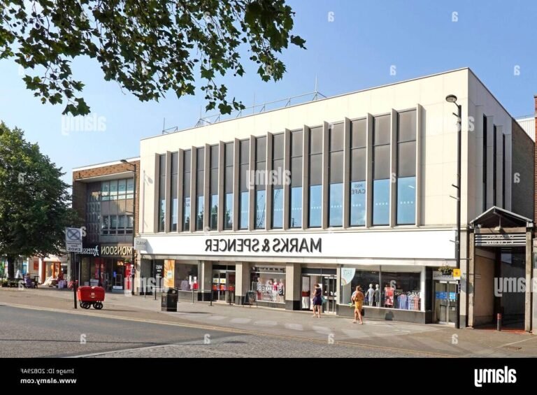 magasin marks and spencer deserte
