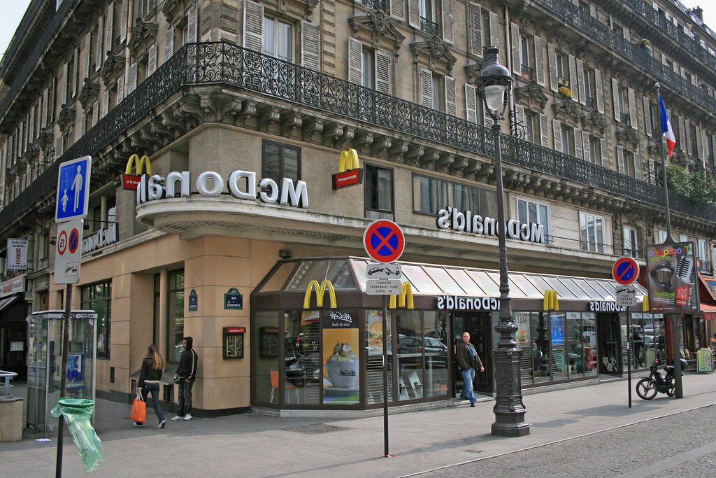 Où se trouve le McDonald’s près de la Gare du Nord à Paris