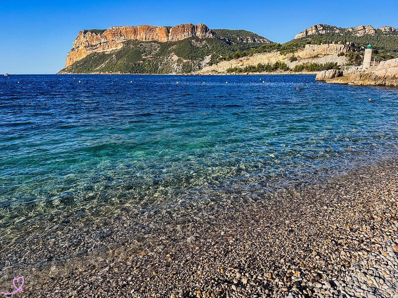 plage ensoleillee pres de cap cassis