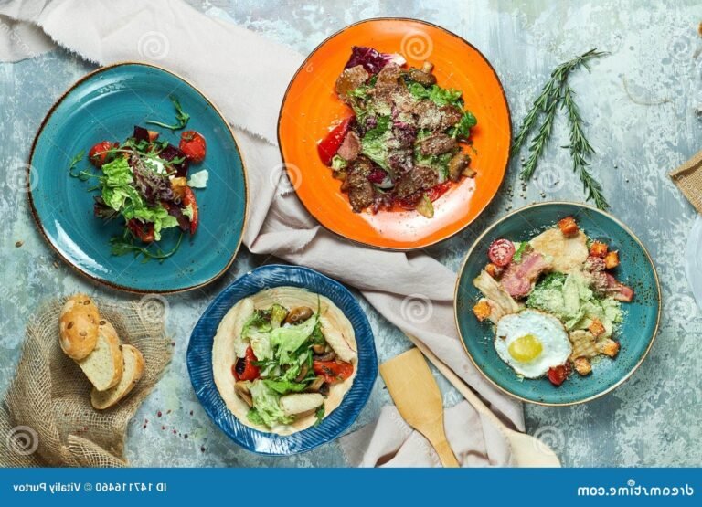 Que savoir sur le restaurant Chez La Rose à Julienas 12 plats colores dans un restaurant chaleureux