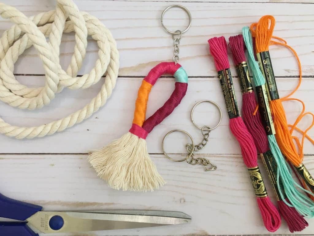 Comment créer facilement un porte-clé DIY avec des matériaux simples