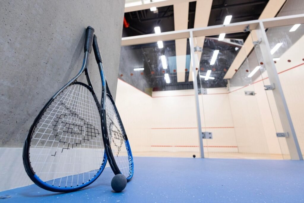 Quelles activités et services propose le Front de Seine Squash & Fitness