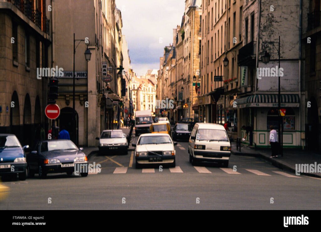 taxi traversant la rive gauche a paris