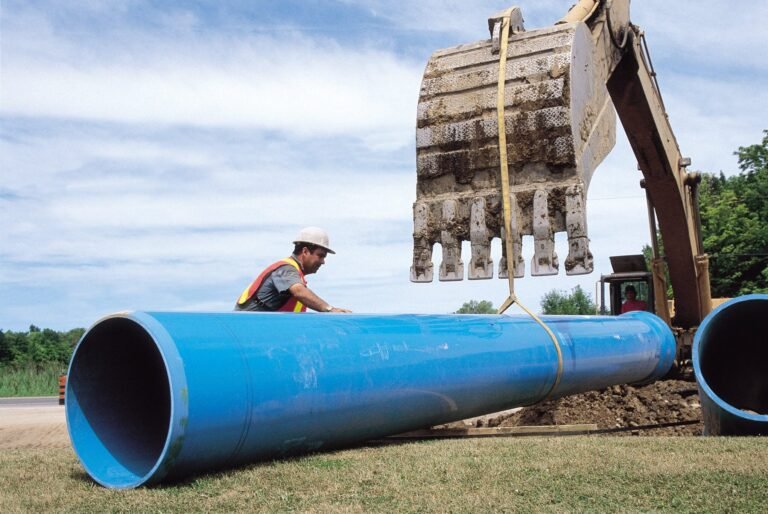 tuyaux en pvc gros diametre sur chantier