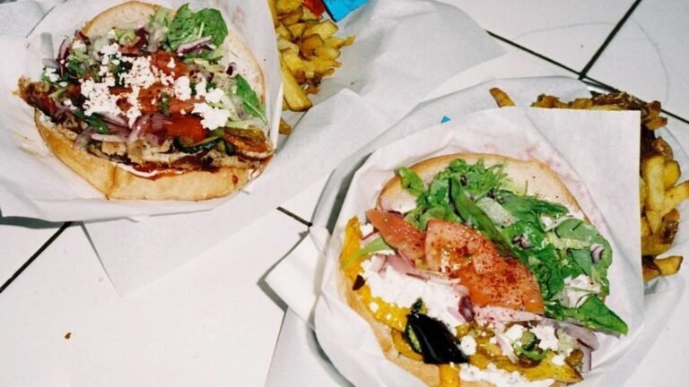 un kebab savoureux dans un restaurant anime