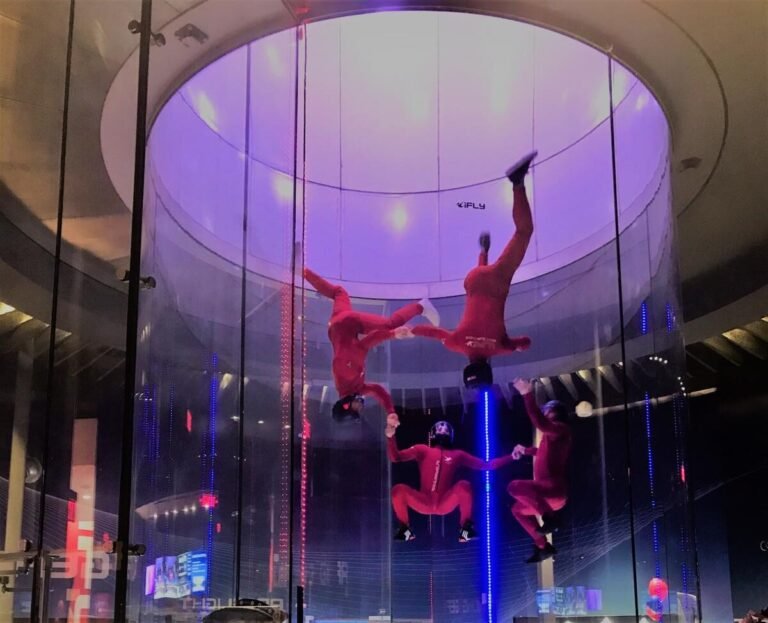 Quelle expérience de chute libre peut-on vivre à Bouc-Bel-Air 10 un parachutiste en chute libre au dessus de bouc bel air