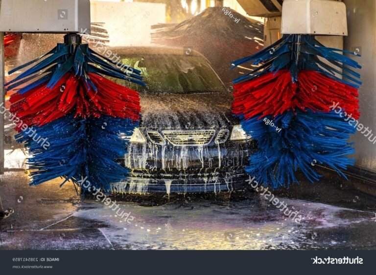 une machine a laver automobile en action