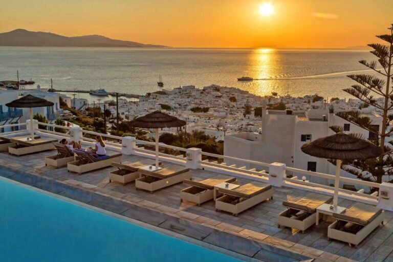 Quel est le meilleur avis sur l'Hôtel Restaurant et Spa Au Soleil 40 une vue panoramique de lhotel au soleil