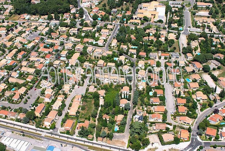 vue aerienne de castelnau le lez