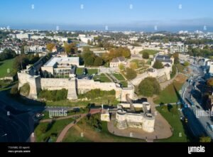 vue aerienne de logements modernes a caen