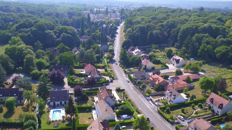 Quel est le point P à Saint-Fargeau-Ponthierry 41 vue aerienne de saint fargeau ponthierry