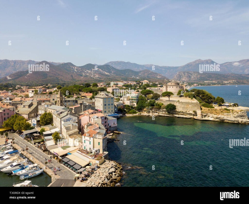 vue aerienne de saint florent en corse