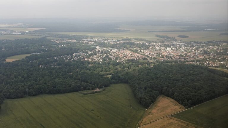 Quel est le point P aux Essarts-le-Roi et comment y accéder 23 vue aerienne des essarts le roi