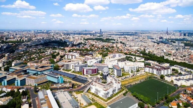 Quel service Canal Sat est disponible à Issy-les-Moulineaux 14 vue aerienne dissy les moulineaux moderne