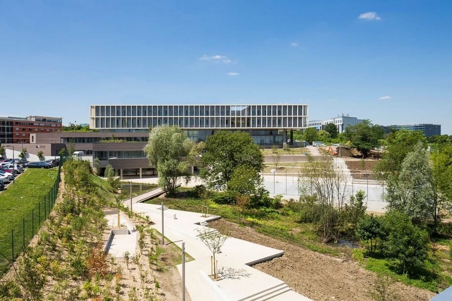 Pourquoi choisir le Lycée International de Noisy-le-Grand pour vos études