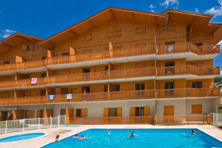 vue exterieure de la residence le relais