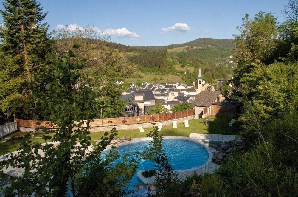 vue exterieure de lhotel de france