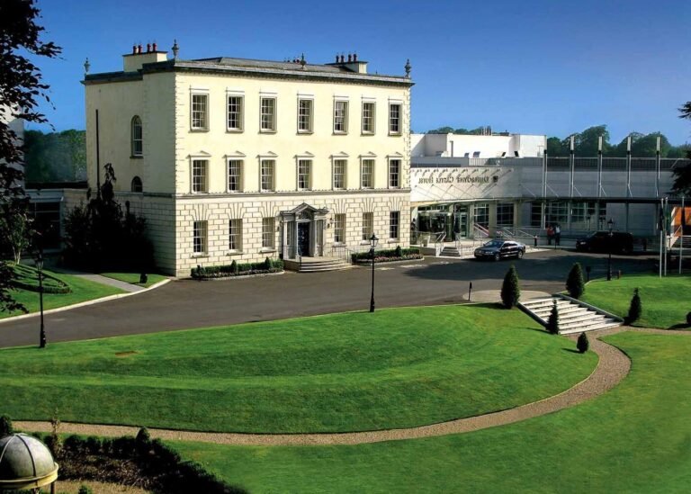 vue exterieure de lhotel spa