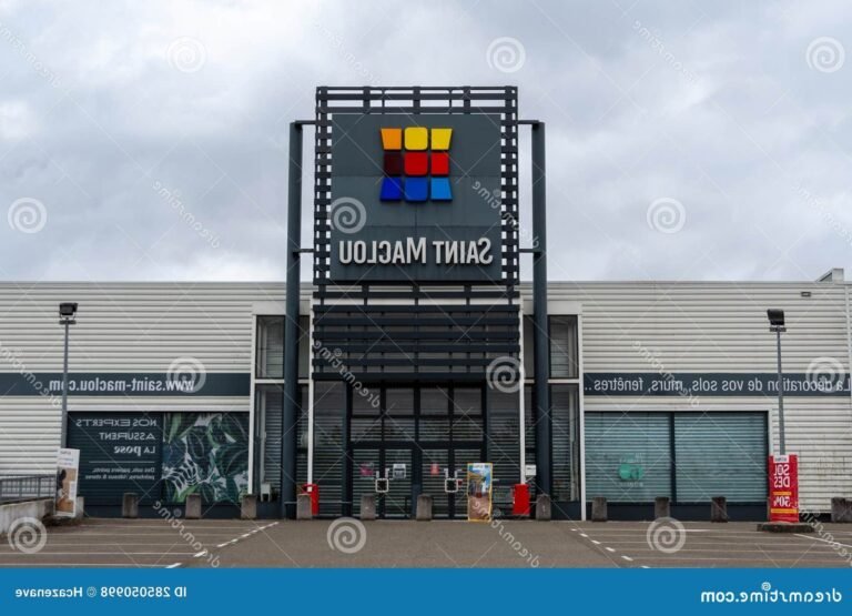 Où trouver le magasin Saint Maclou à Sainte Geneviève des Bois 23 vue exterieure du magasin saint maclou