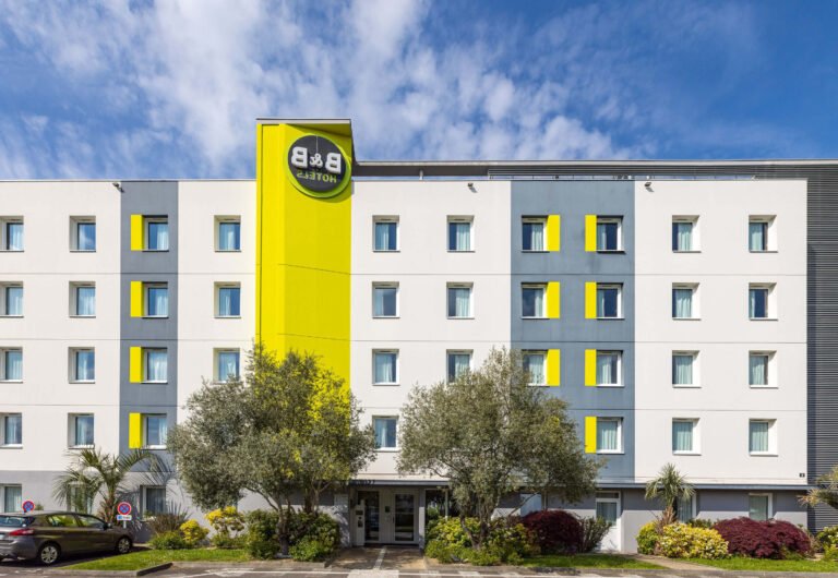 Quel est le meilleur B&B Hotel entre Nanterre et Rueil-Malmaison 33 vue exterieure dun bb hotel