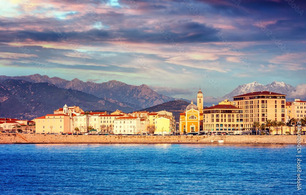 Où trouver un hôtel à Ajaccio pour un week-end inoubliable