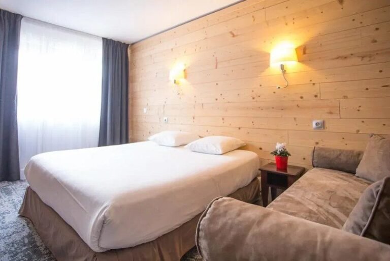 vue panoramique de lhotel le vauban