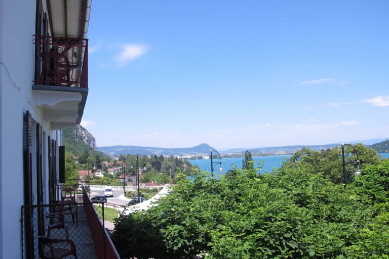 vue panoramique de lhotel les acacias