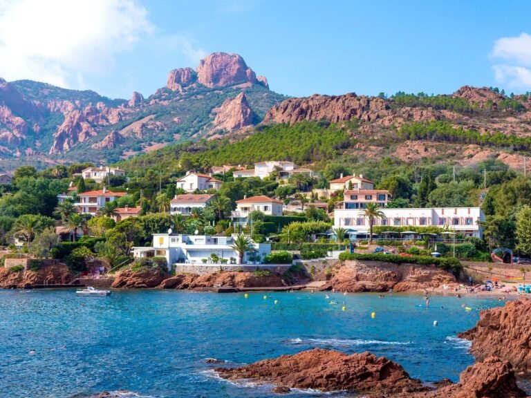 vue panoramique de lhotel les flots bleus
