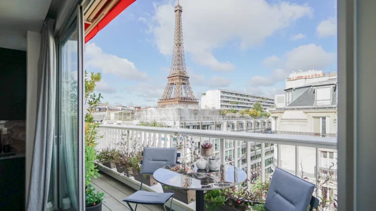 vue panoramique de paris avec projets immobiliers