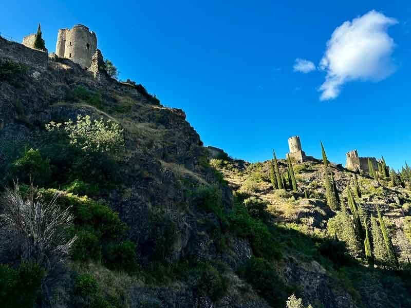 vue panoramique du chateau de tout y fault