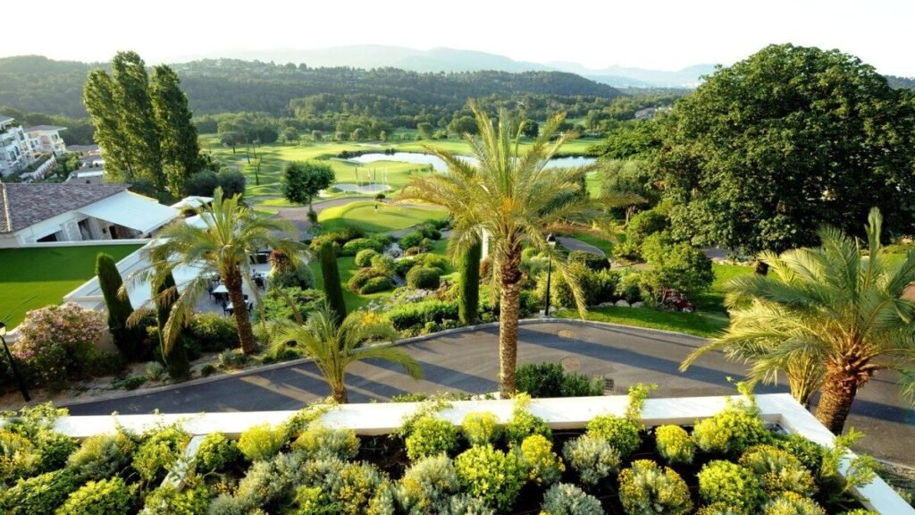 Quels sont les avantages du Club Mougins par Diamond Resorts